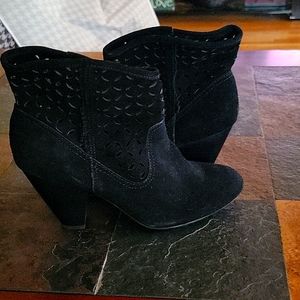 Jessica Simpson size 5.5 black suede bootie. Heel size 3 inch. NEW